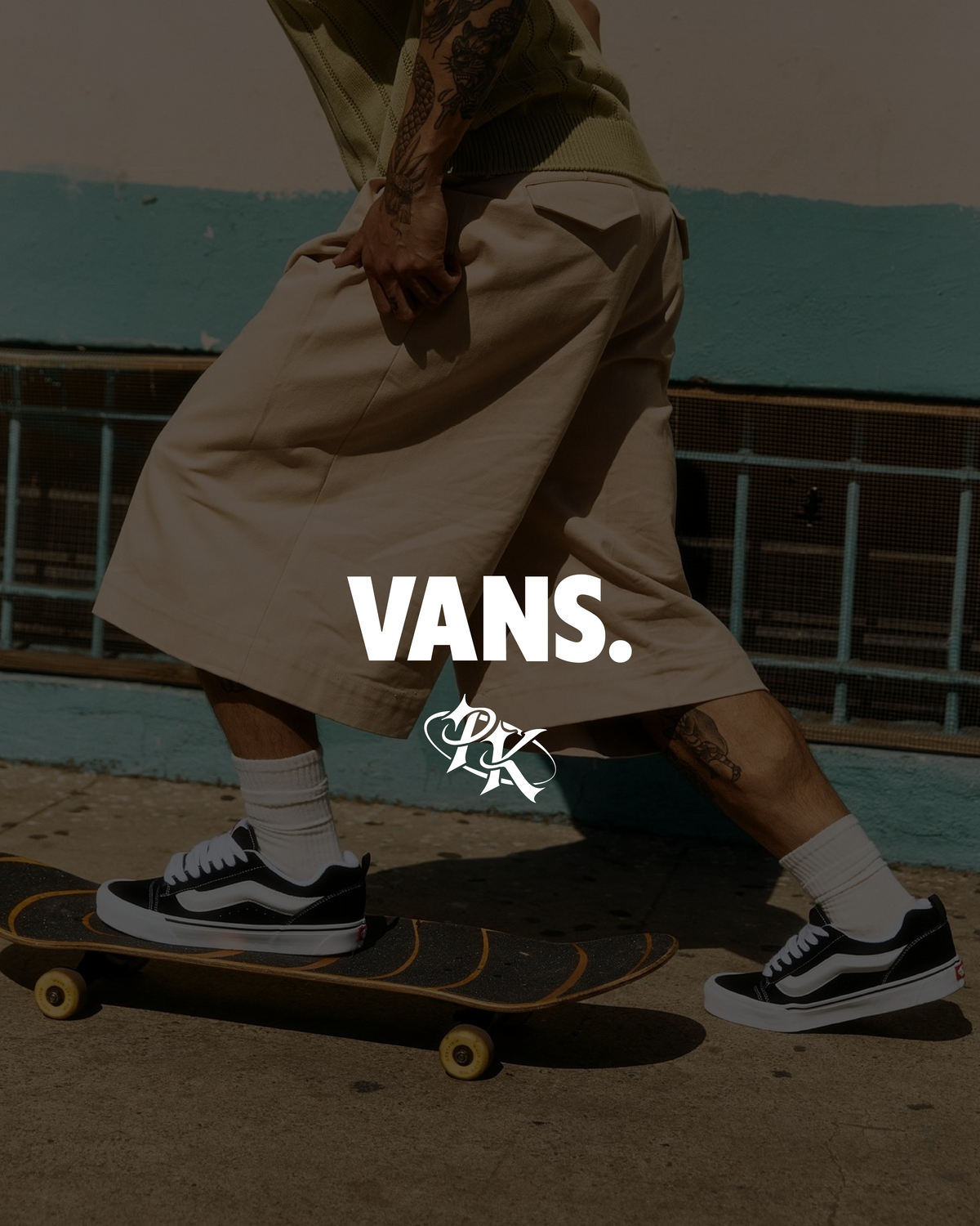 VANS.