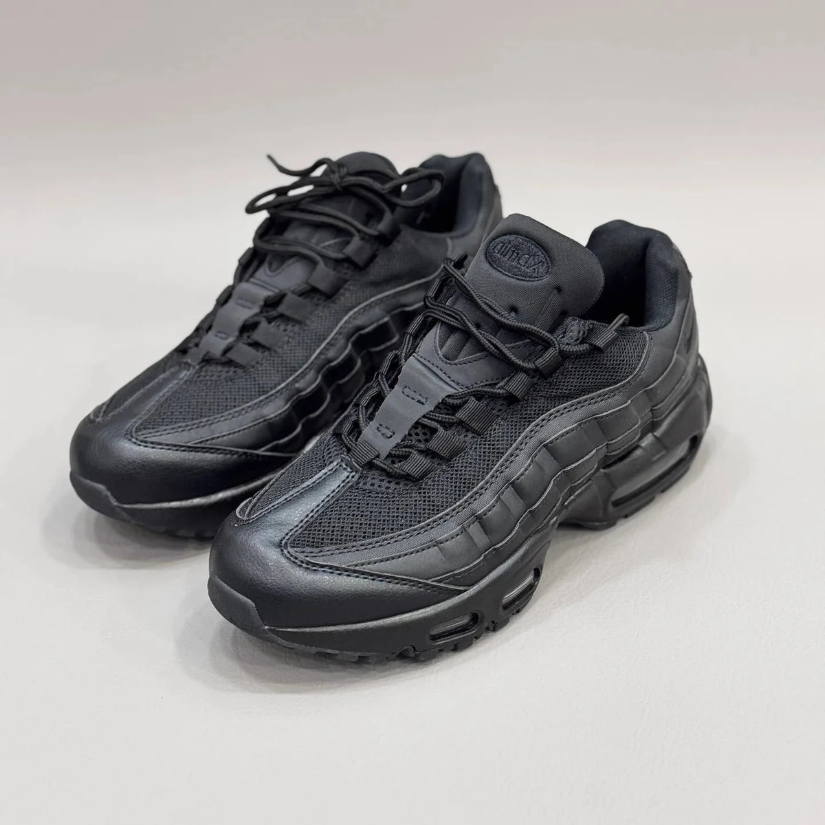 AIR MAX 95 (negros)