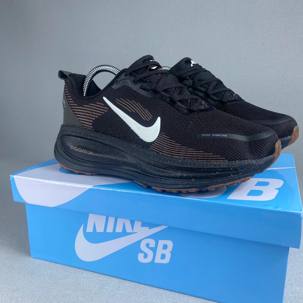 Nike Vomero (Negro)